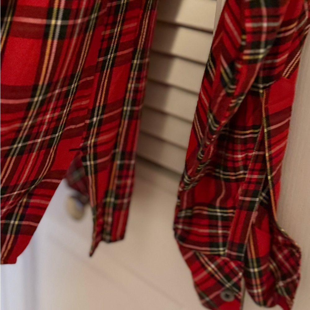 Vineyard Vines Women’s Red Plaid Button-Up Shirt - Picture 3 of 6